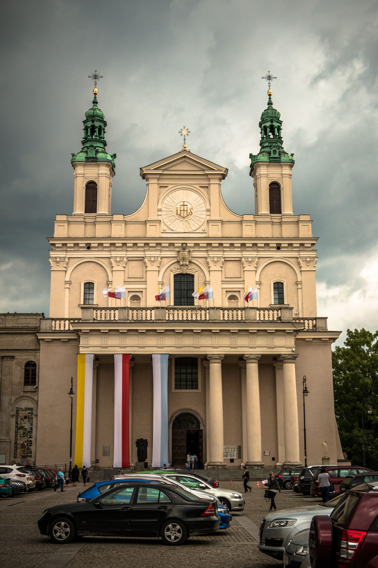 Klasycystyczna fasada Archikatedry Lubelskiej