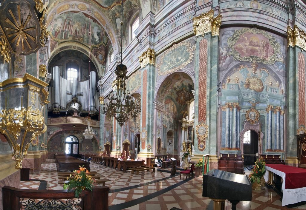 Ołtarz boczny archikatedry
