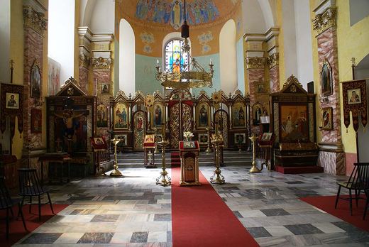 Prawosławna cerkiew — bryła z cegły i kamienia