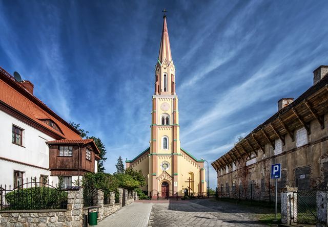 Cerkiew św. Michała Archanioła od strony placu Kościelnego