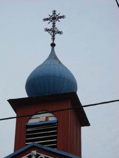 Kopuła z ażurowym kutym krzyżem (2009)