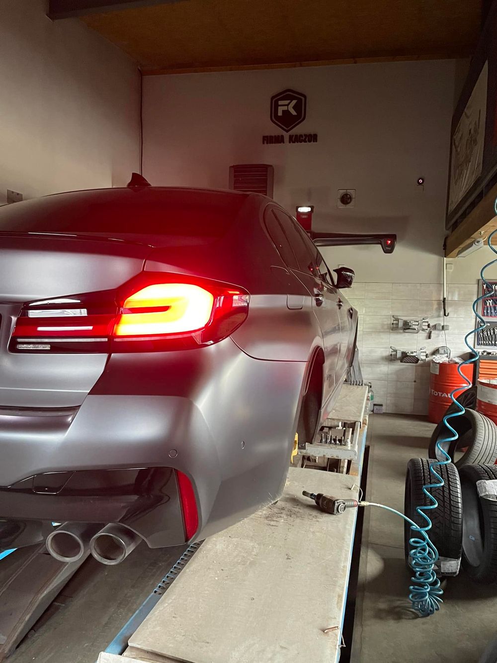 BMW M5 w warsztacie
