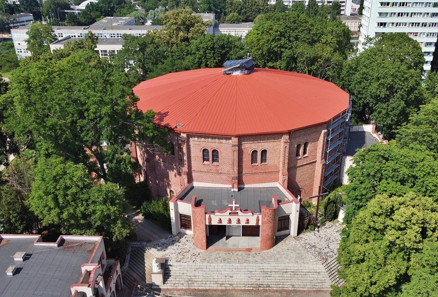Kościół Matki Bożej Jasnogórskiej — dawna wieża ciśnień na Wzgórzu Hetmańskim