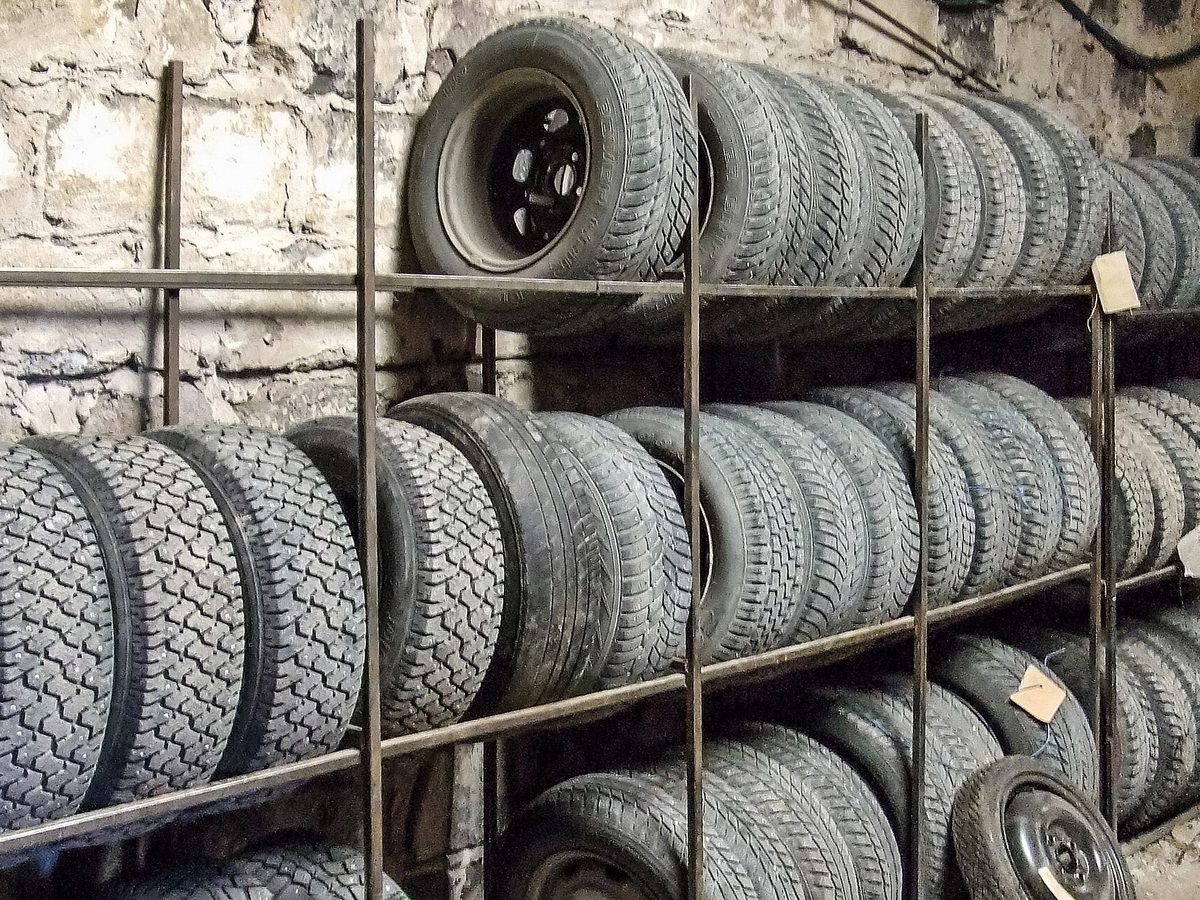 MONSTER-GARAGE — prace w warsztacie
