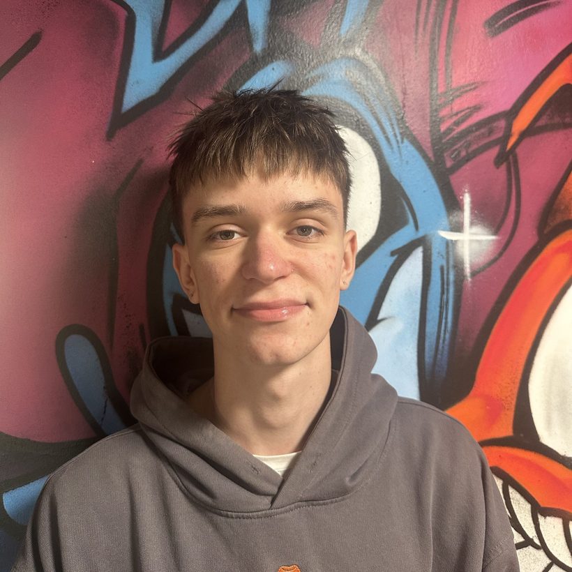Gracjan — Barber w The Wąs Barber